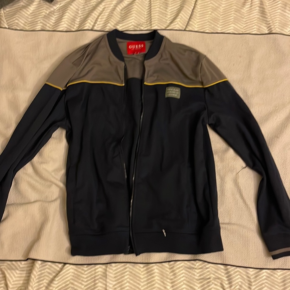 GUESS zip up